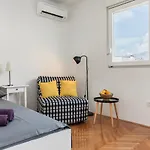 Aldo Apartment